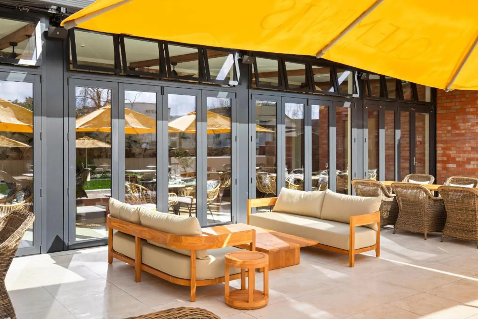Clements Hotel