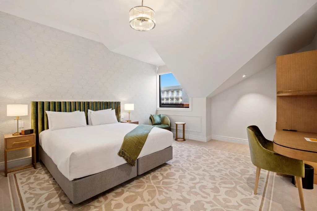 Clements Hotel