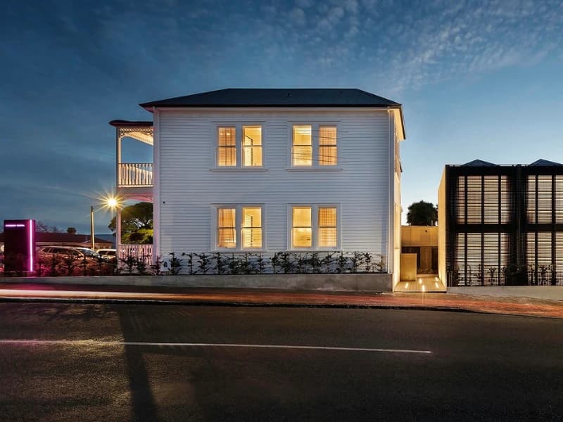 The fitzroy 16