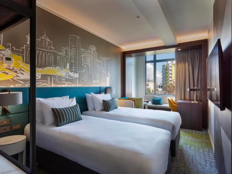 Mercure queen street 11