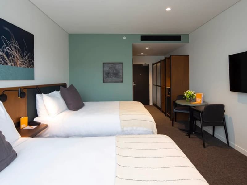 Sudmia queenstown 18