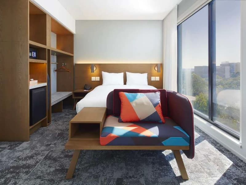 Holiday inn express auckland 09