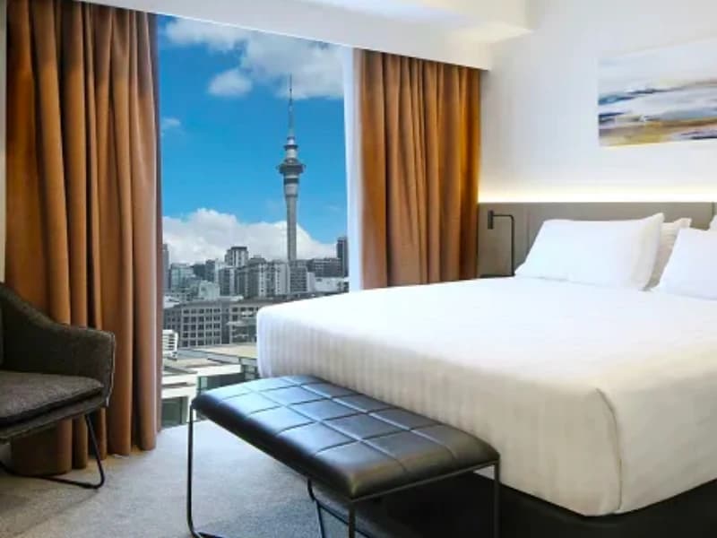 Holiday inn express auckland 15