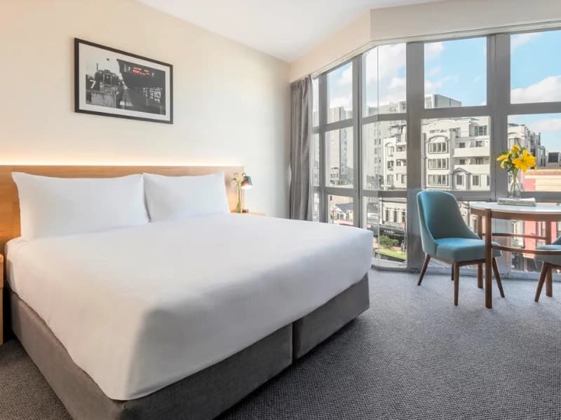 Oaks wellington hotel 02