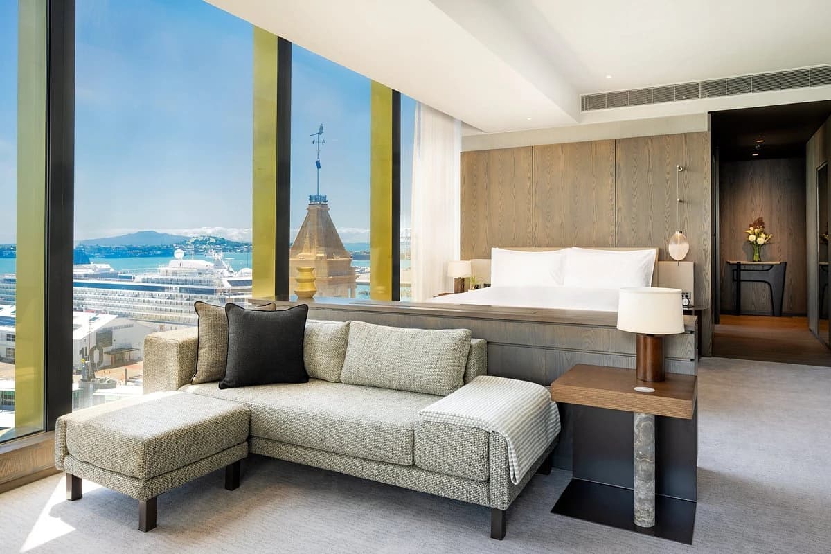 King junior suite harbour